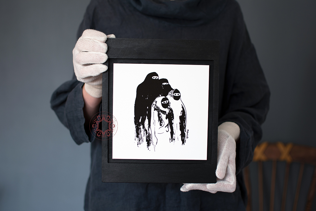 Hand-drawn Alien illustration print: ”Women”, 2021 by Rasa Mateviciute. rasadesign.art